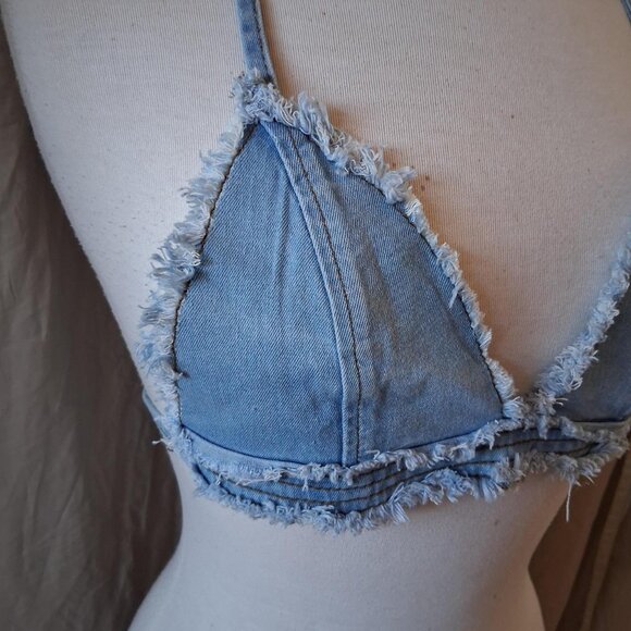 hot and delicious Small demin triangle top with adjustable ties - Picture 7 of 7